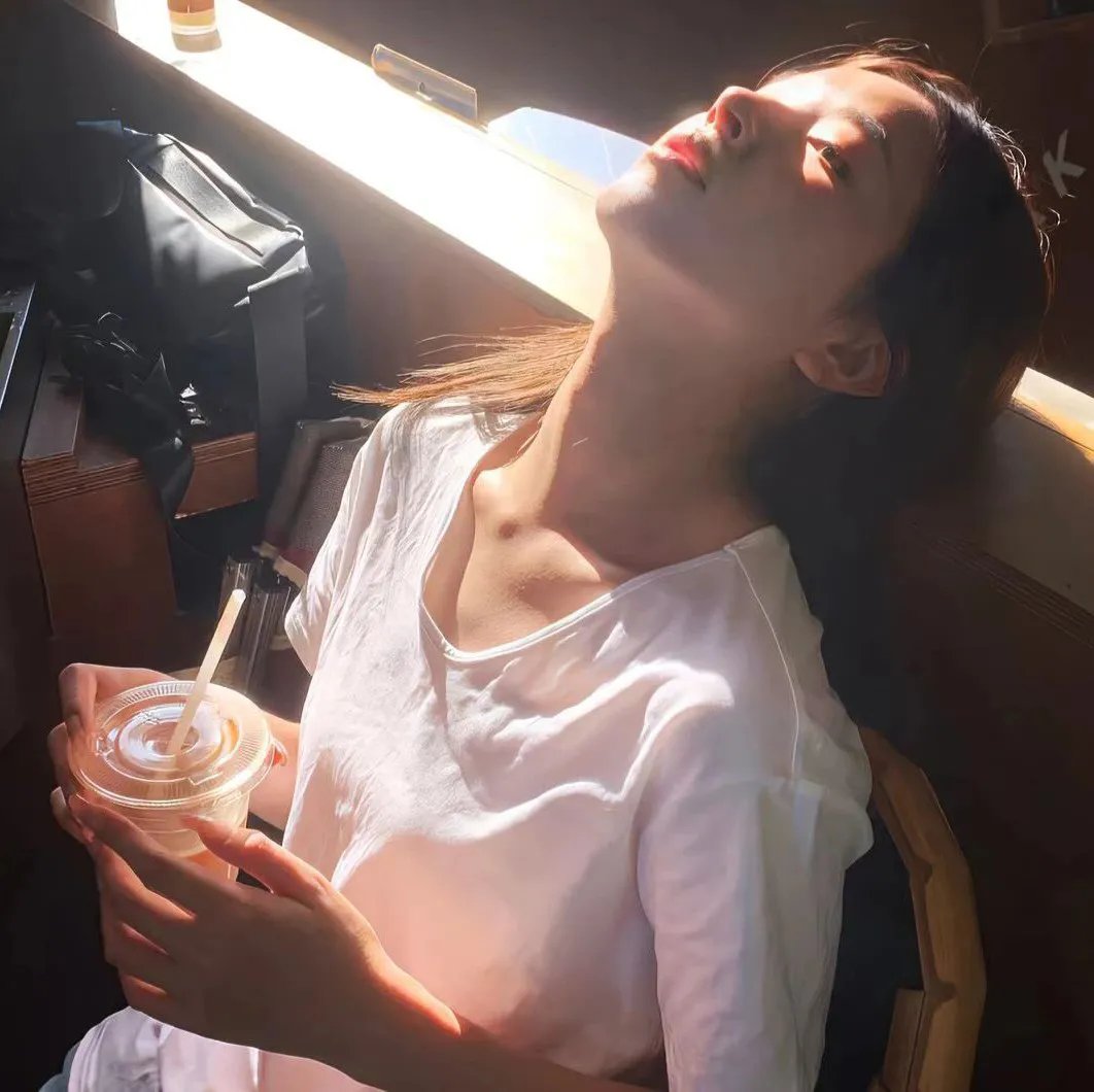 游戏边缘粤语海报